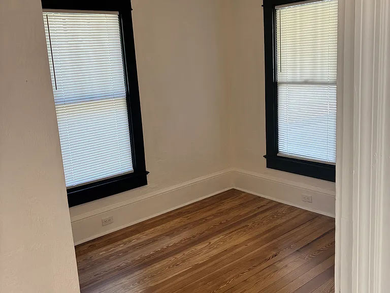 125 Pierce Ave — Photo 15