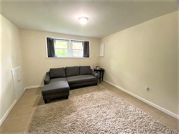5th image of 8277 Larkspur Dr