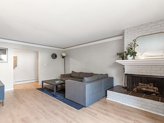 5th image of 8965 Horne St