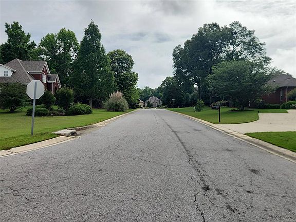 4th image of 2737 Oakleaf Cir