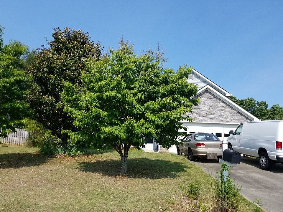 1st image of 37 Maple Hill Dr