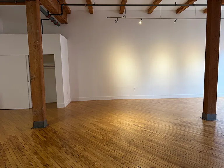 712 S Santa Fe Ave #203 — Photo 4