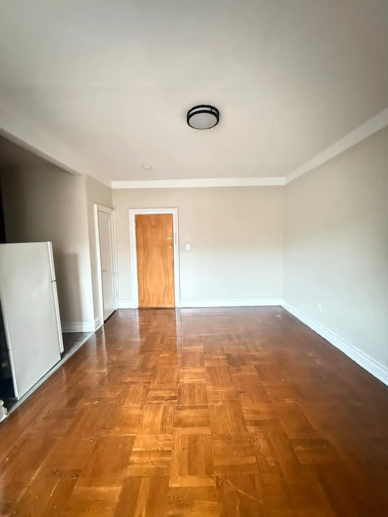 325 Cherry St — Photo 1