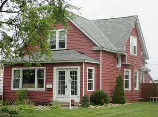 604 Minnesota Ave, Gladstone, MI 49837