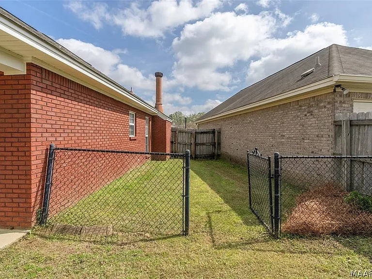 8725 Lindsey Ln — Photo 28