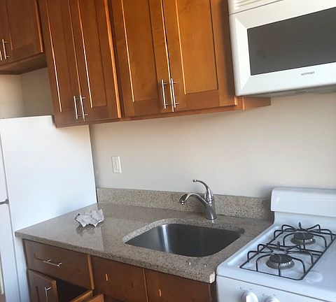 2nd image of 181 Hawthorne St APT 2B