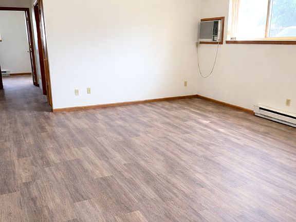 2nd image of 101 Sharon St #1