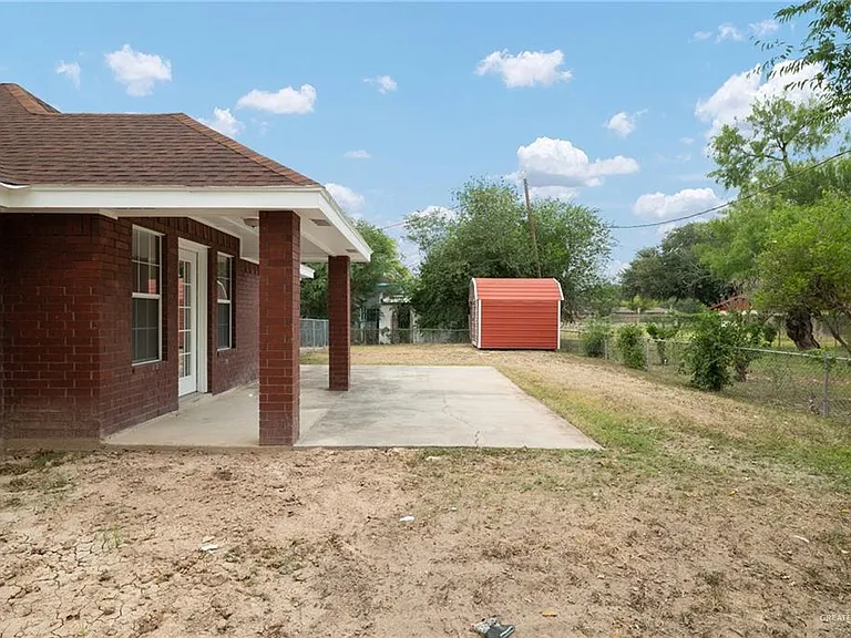 2403 Sunset Ln — Photo 11