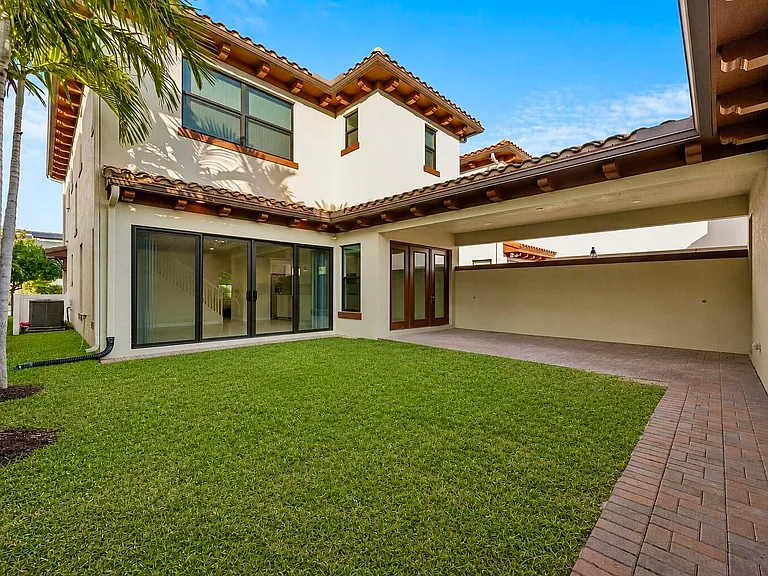 6020 Curie Pl — Photo 30