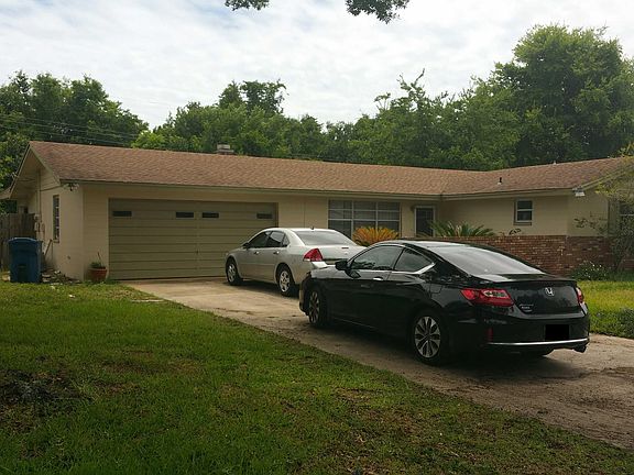 3rd image of 1425 Continental Dr
