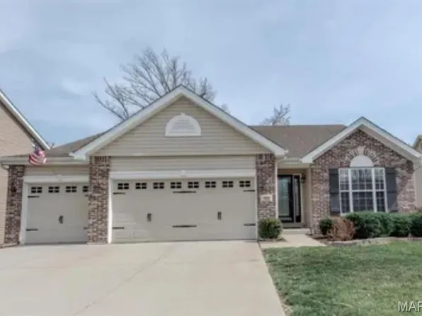 88 S Ridgewynd Ct, Lake Saint Louis, MO 63367