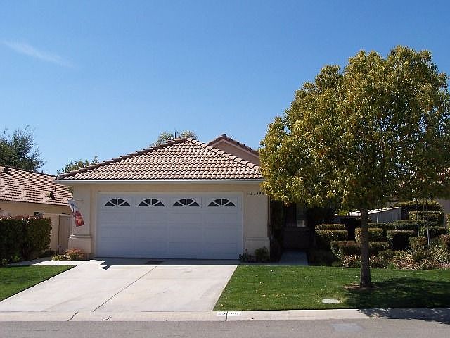 Great Single Story Home