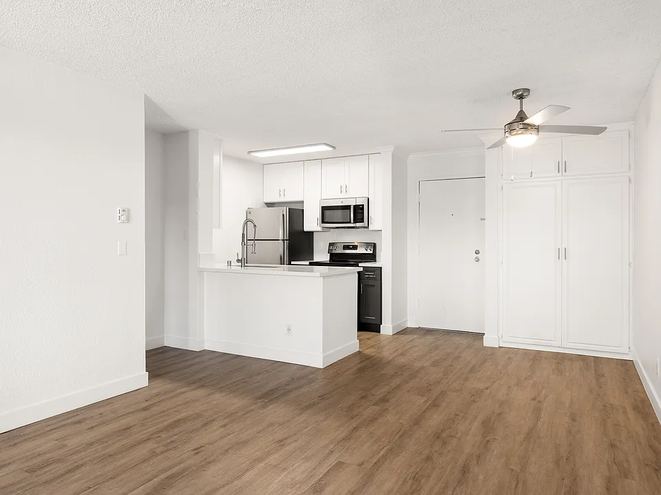 A dedicated space for connection and good food.