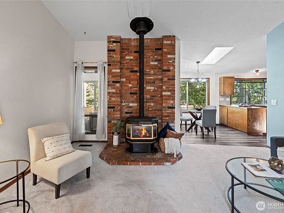 2nd image of 5701 68th Avenue Ct W