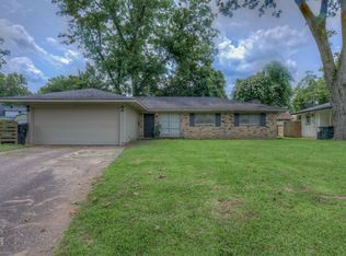 1212 Martha Dr, Bossier City, LA 71112