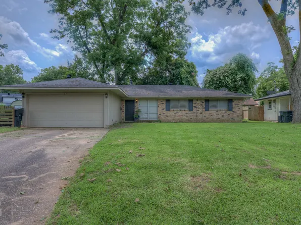 1212 Martha Dr, Bossier City, LA 71112