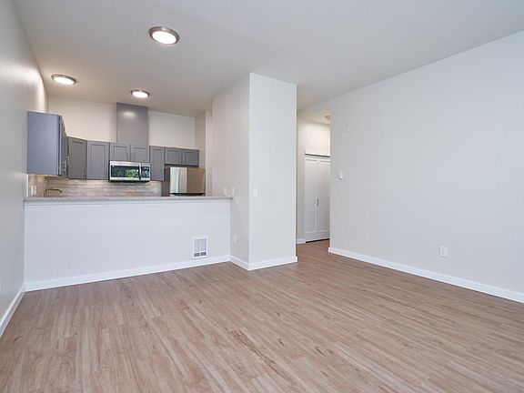 3rd image of 1154 NW 59th St APT B1