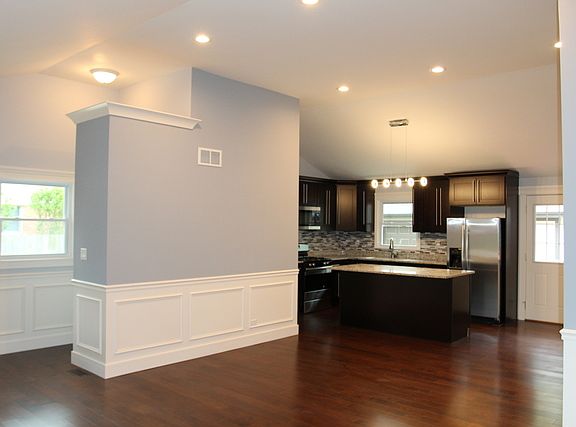 4th image of 9240 S McVicker Ave