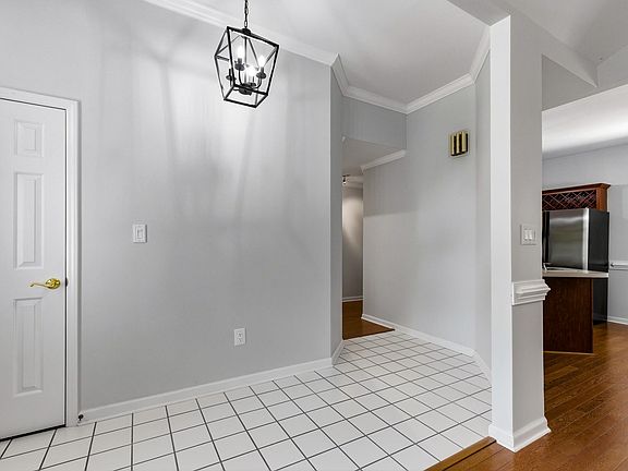 4th image of 3068 Sweetpine Ln.
