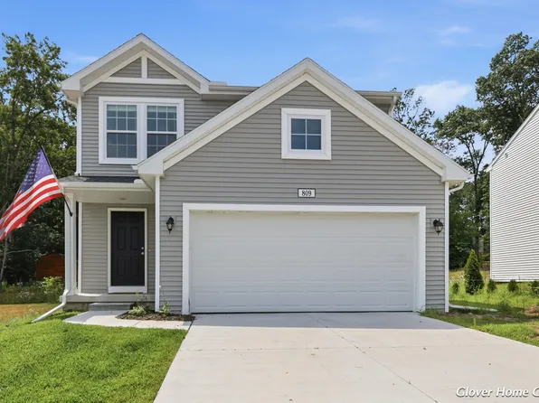 809 Hollyhock Dr, Greenville, MI 48838