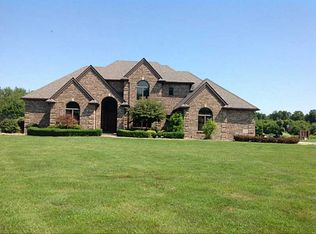 1140 Clarksville Rd, Hermitage, PA 16148