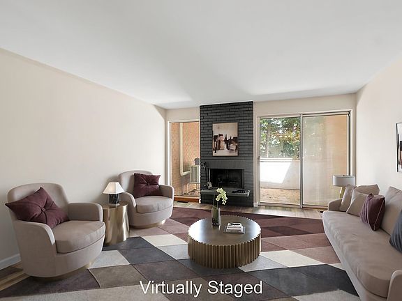 4th image of 388 College Street #4