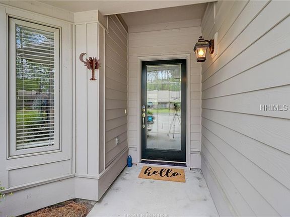 3rd image of 13 Quail Walk Ln