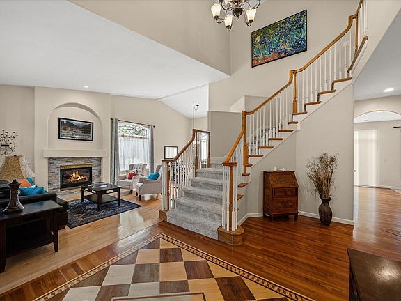 5th image of 4305 S Greystone Ln