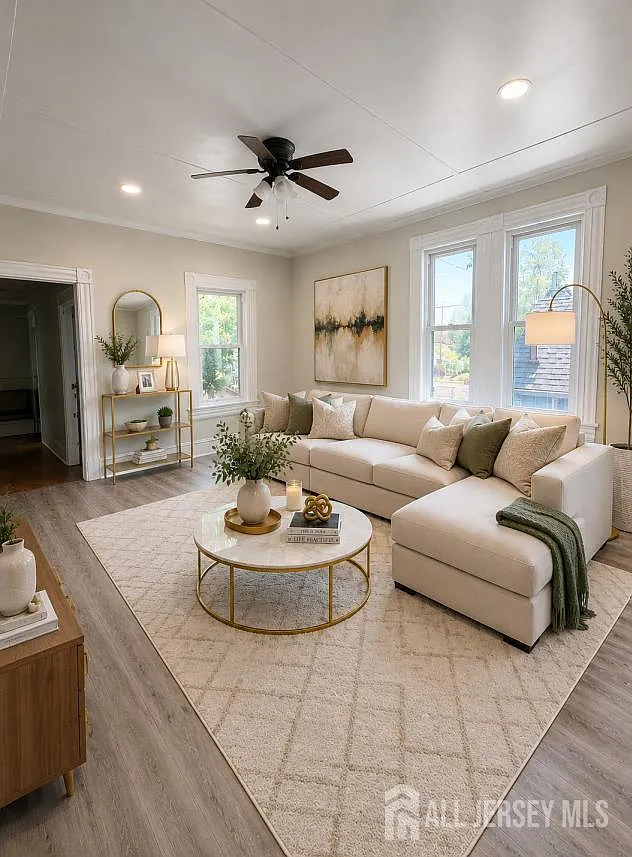 2 bed, 1.0 bath, 2250 sqft, $2,250 — Photo 1
