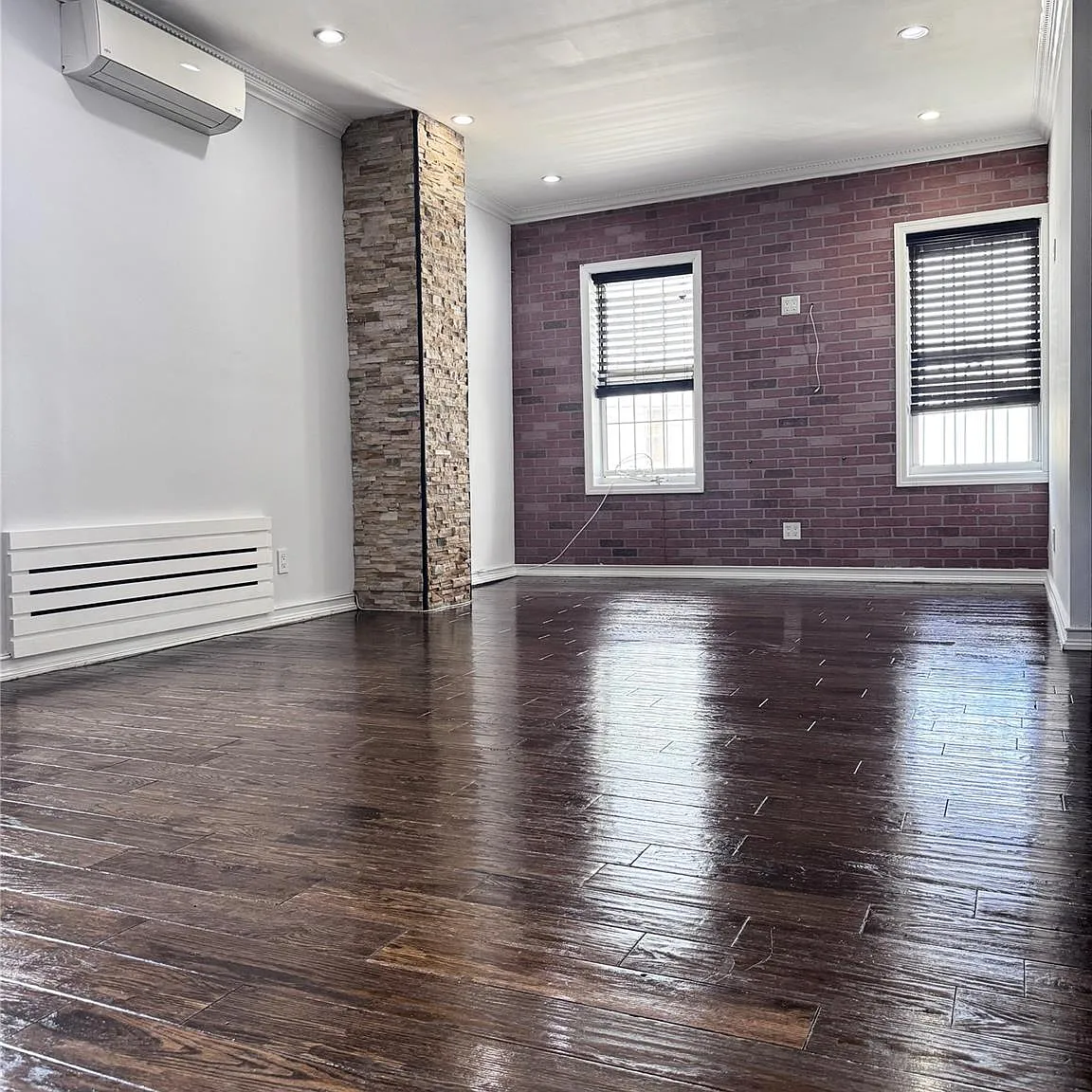 3 bed, 2.0 bath, 2250 sqft, $3,700 — Photo 1