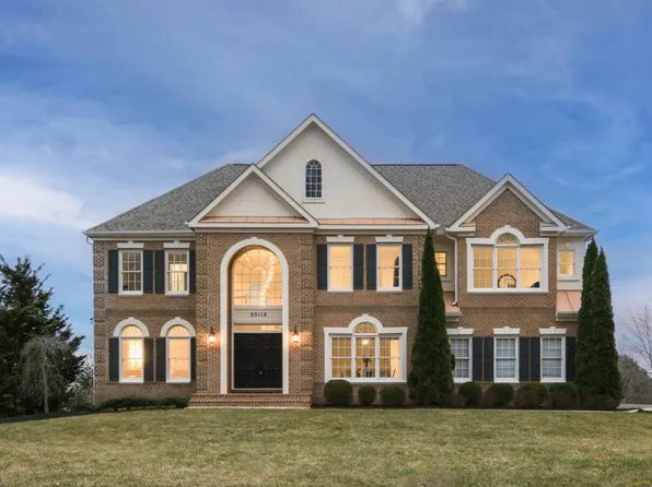 8 Seneca Forest Ct, Germantown, MD 20876