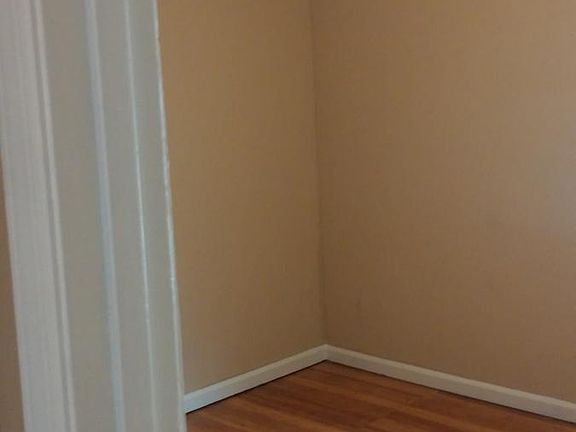 Bedroom b