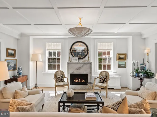 1661 Crescent Pl NW APT 305, Washington, DC 20009