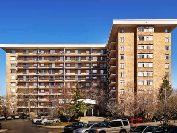 Wildwood Towers, 1075 S Jefferson St APT 305, Arlington, VA 22204
