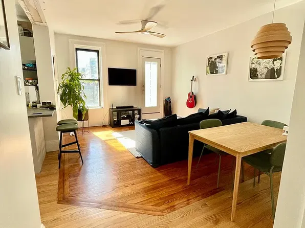 236 Ainslie St #4, Brooklyn, NY 11211