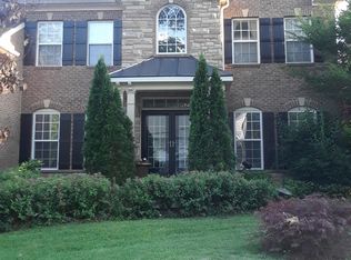 8113 Cottage St, Dunn Loring, VA 22027