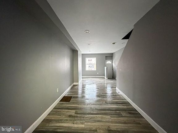 3rd image of 1123 McKean Ave