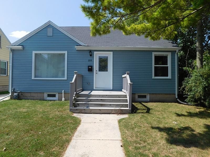 1st image of 1218 S 21st St