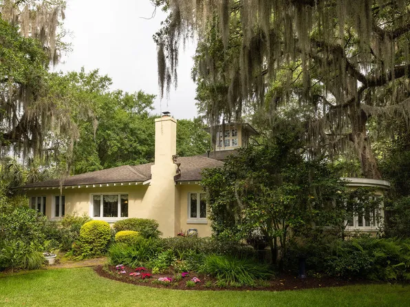 34 Formosa Dr, Charleston, SC 29407