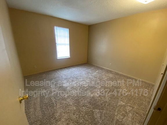 4th image of 108 Township Ln APT C