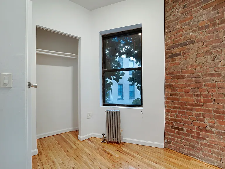 412 W 49th St #3B — Photo 7