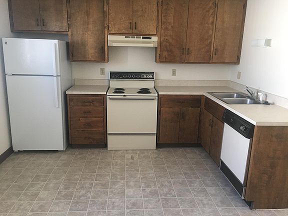 4th image of 165 N 7th St APT D
