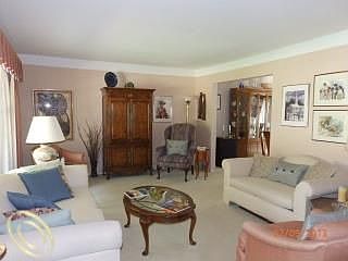 2nd image of 18255 Meadowood Ave