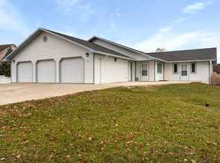 2107 38th St W, Billings, MT 59102