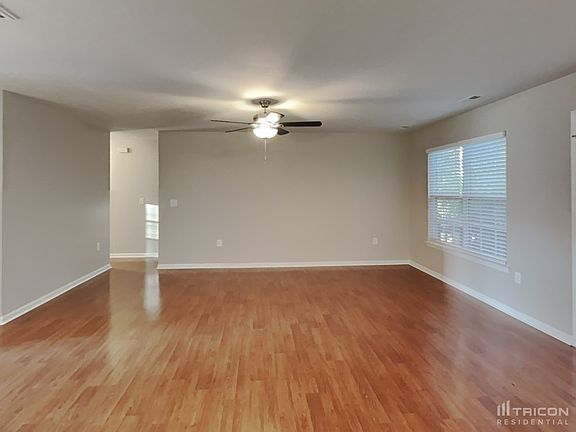 3rd image of 1235 Grace Ct