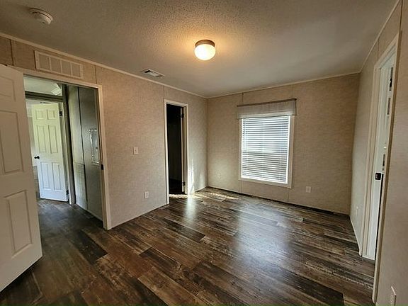 5th image of 10803 Leanne Dr #19