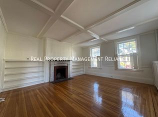 6 South St, Marblehead, MA 01945