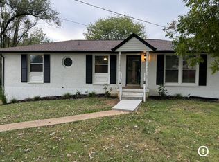 102 Dolphus Dr, Hendersonville, TN 37075