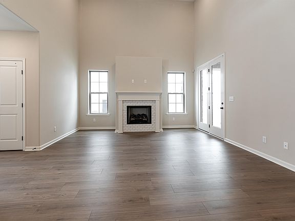 3rd image of 327 Saint Andrews Dr Lot 51B