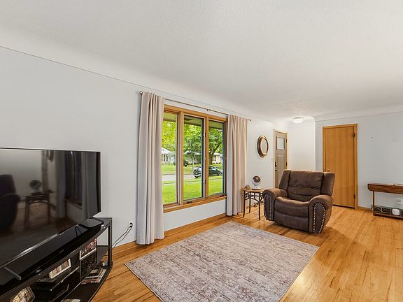 3rd image of 3518 Brinkwood Rd